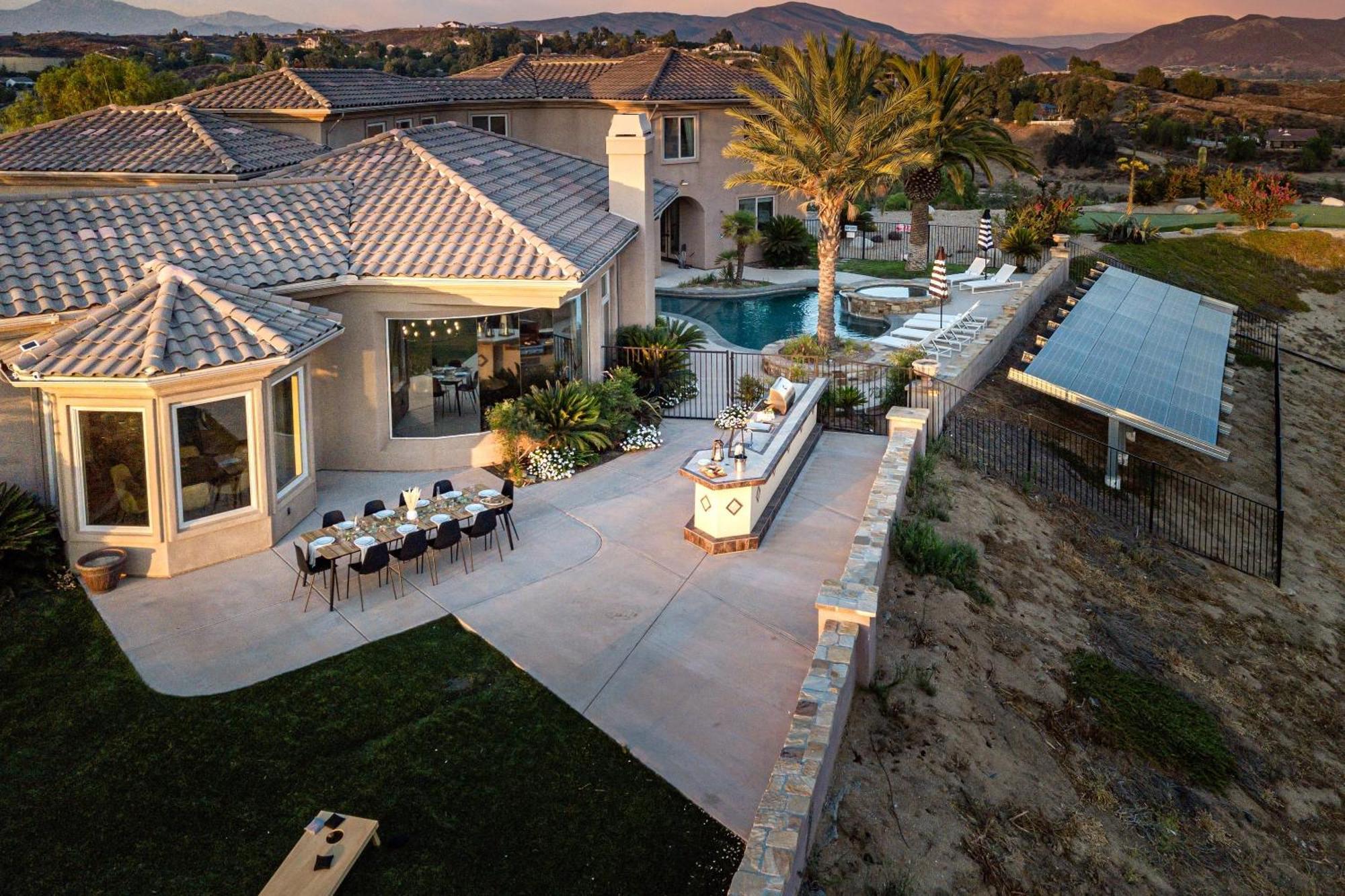 Sangiovese By Avantstay Spectacular Estate W Pool Hot Tub Putting Green Temecula Exterior photo
